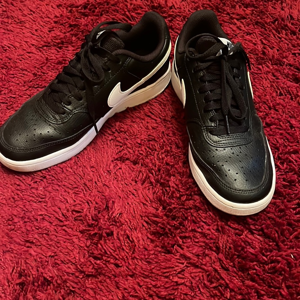 Nike casual leather shoe